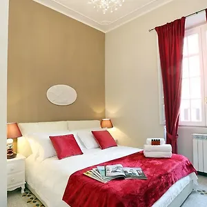 https://liberty-rome-apartment.it-romehotels.com